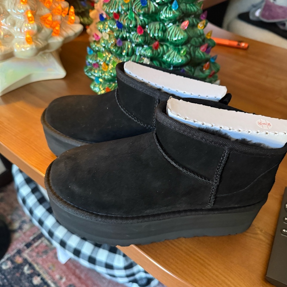 UGG Classic Ultra Mini Platform NIB